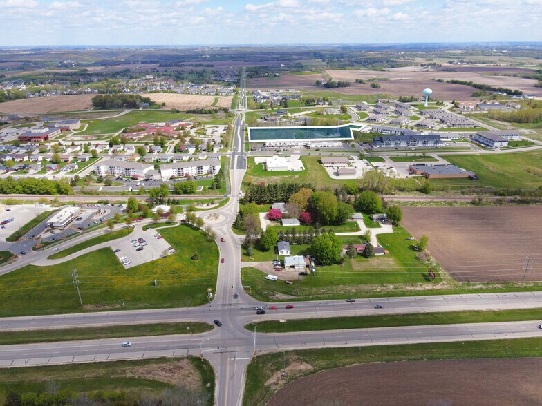 10th Ave NE, Byron, MN à vendre - Aérien – Image 2 sur 6