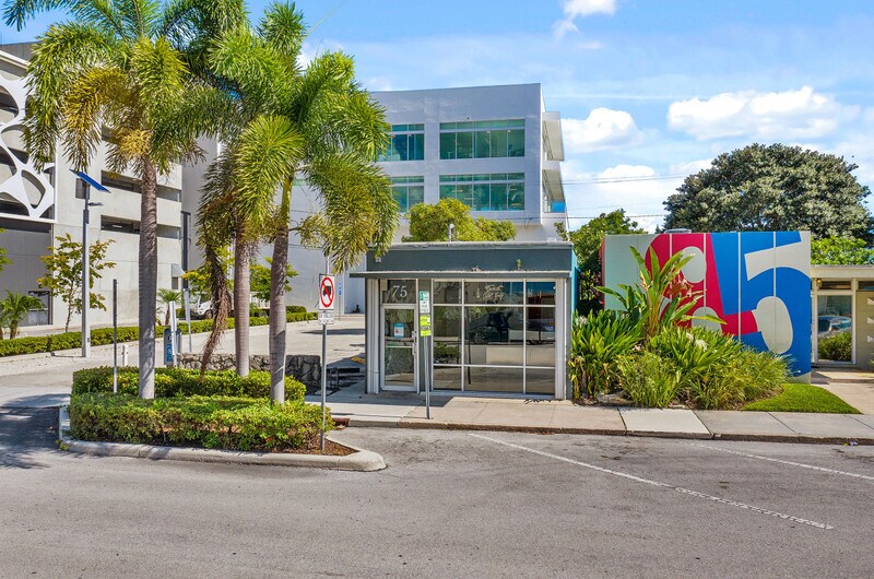 75 SE 4th Ave, Delray Beach, FL à vendre - Photo principale – Image 1 sur 20