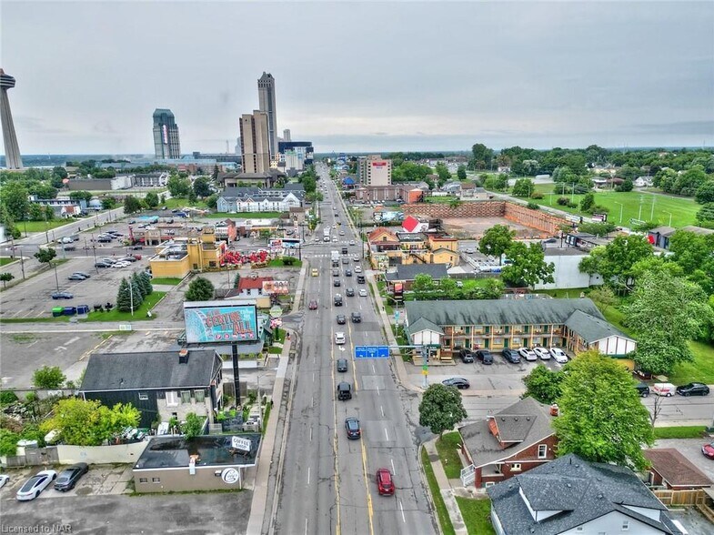 5784 Stanley Ave, Niagara Falls, ON à louer - Aérien – Image 3 sur 6