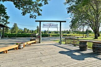Plus de détails pour 3900 Holland Rd loop, Cave Junction, OR - Spécialisé à vendre