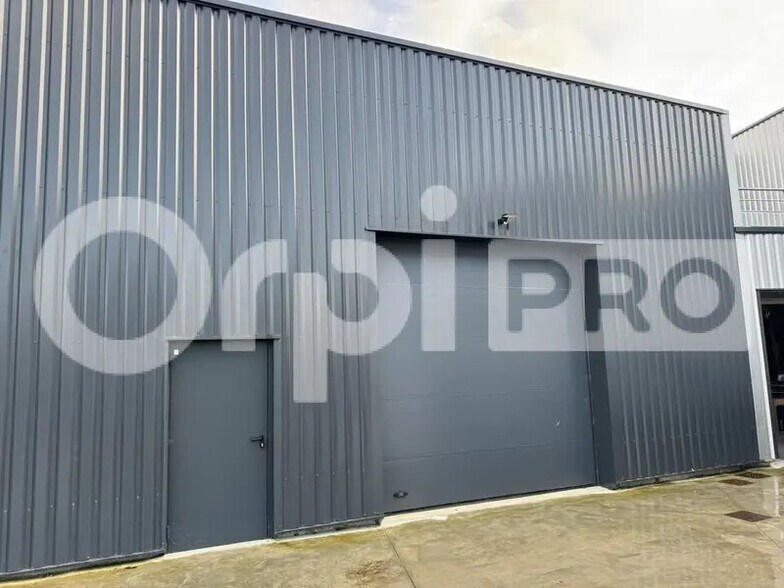 Local d'activités dans Guérande à vendre - Photo de l’immeuble – Image 1 sur 7