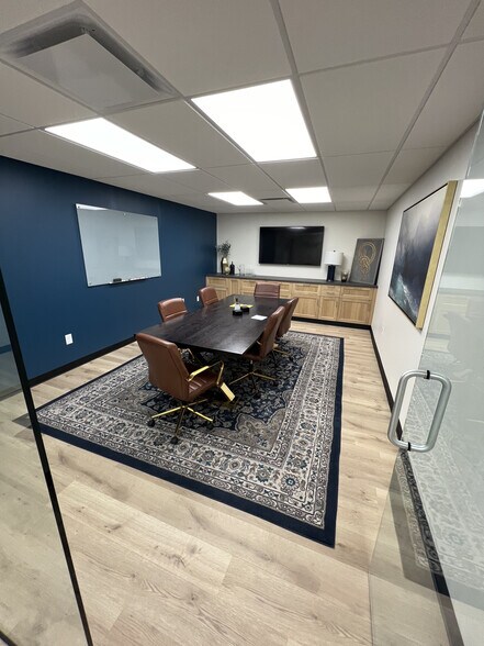 20902 Mack Ave, Grosse Pointe, MI à louer - Photo intérieure – Image 3 sur 19
