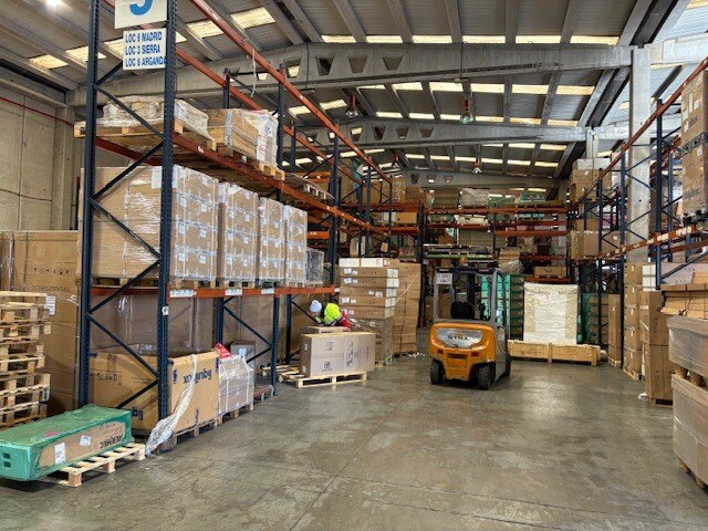 Industriel/Logistique dans Coslada, Madrid à louer - Photo de l’immeuble – Image 2 sur 5