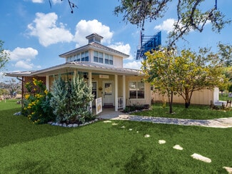 Plus de détails pour 106 Austin Dr S, Boerne, TX - Bureau à louer