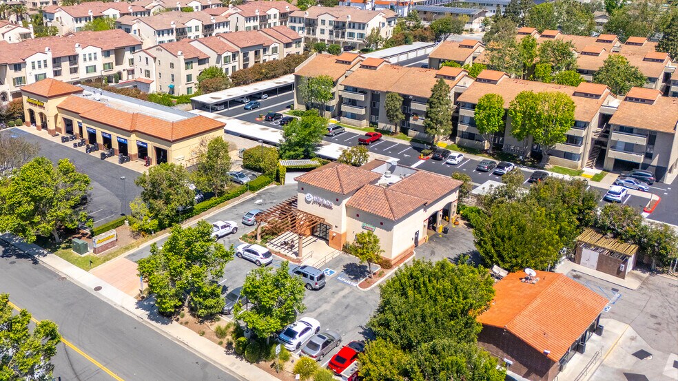 55 W Daily Dr, Camarillo, CA à louer - Photo de l’immeuble – Image 3 sur 6