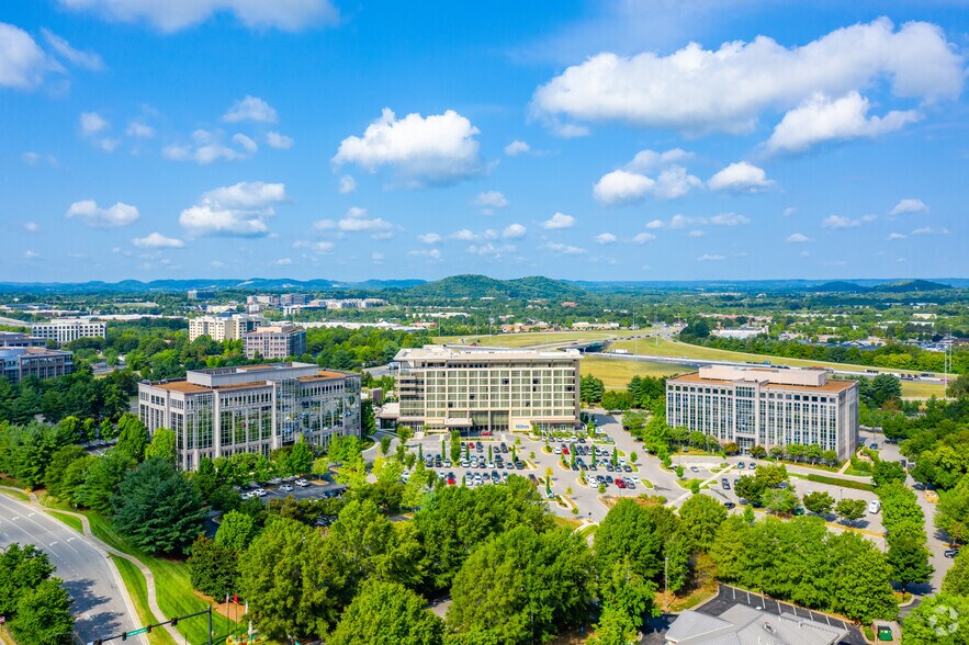2550 Meridian Blvd, Franklin, TN à louer - Photo de l’immeuble – Image 1 sur 15