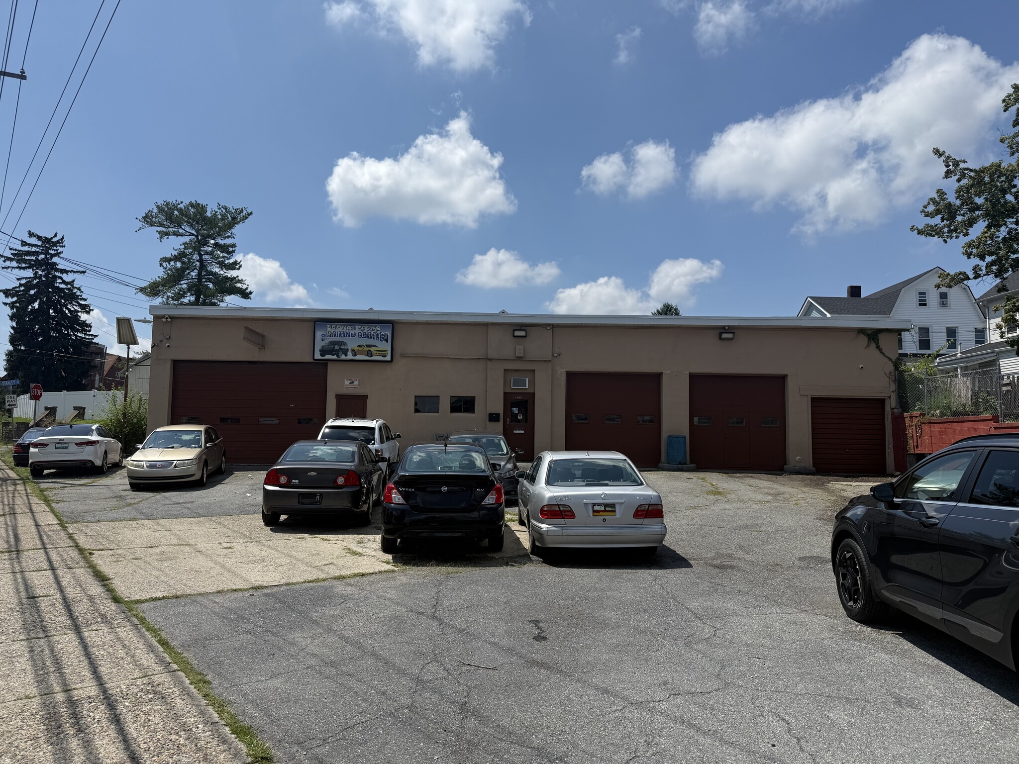 1845 Freemansburg Ave, Easton, PA à louer Photo principale– Image 1 sur 12