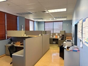 76 Halcyon Dr, Bristol, CT à louer Photo intérieure– Image 1 sur 7