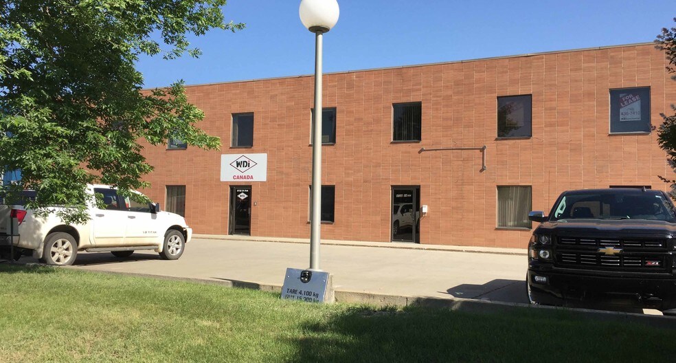 9712-9732 54th Ave NW, Edmonton, AB à louer - Photo de l’immeuble – Image 2 sur 3