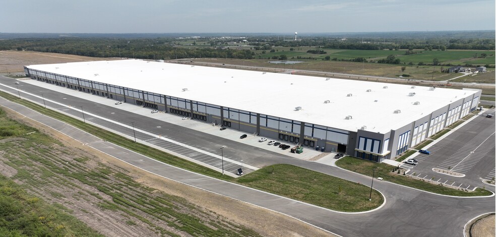 10200 Edgerton Rd, De Soto, KS à louer - Photo de l’immeuble – Image 3 sur 12