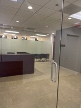 190 S La Salle St, Chicago, IL à louer Photo de l’immeuble– Image 2 sur 5