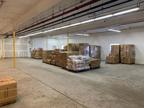 60 Milbar Blvd, Farmingdale, NY à louer Photo intérieure– Image 1 sur 8