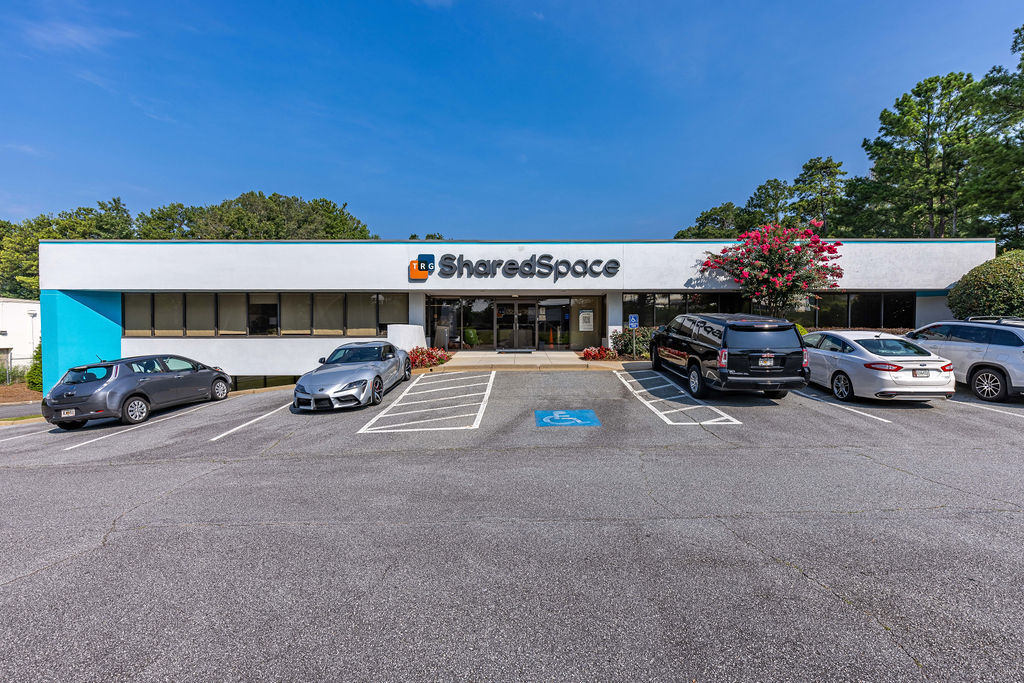 2430 Herodian Way SE, Smyrna, GA à louer Photo de l’immeuble– Image 1 sur 17