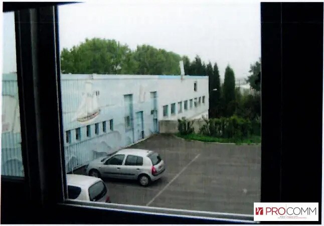 Industriel/Logistique dans Les Mureaux à vendre - Photo de l’immeuble – Image 2 sur 5