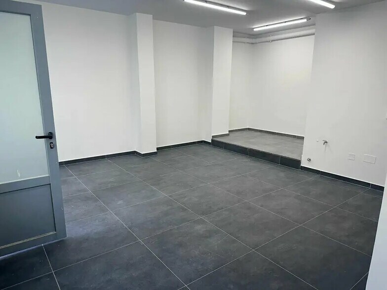 Local commercial dans Beausoleil à louer - Photo intérieure – Image 1 sur 3