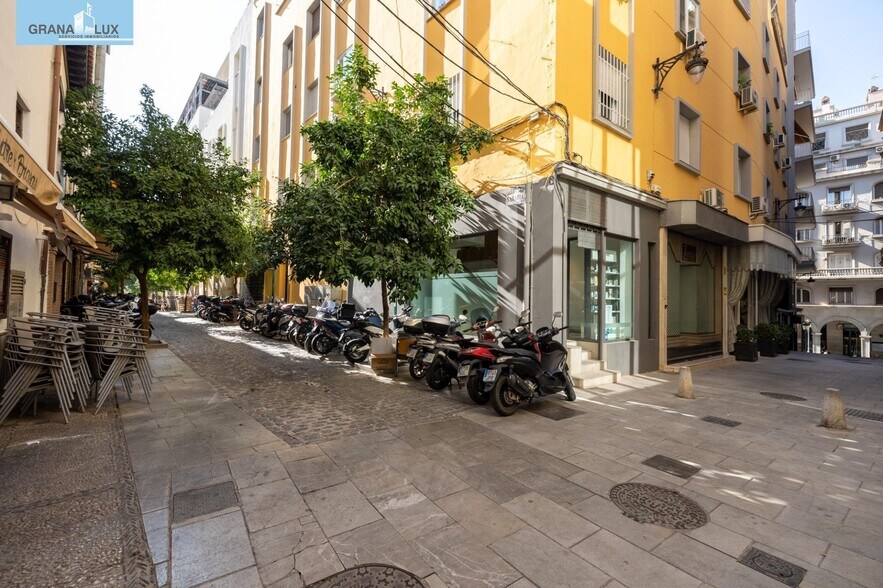 Local commercial dans Granada à vendre - Photo de l’immeuble – Image 1 sur 29