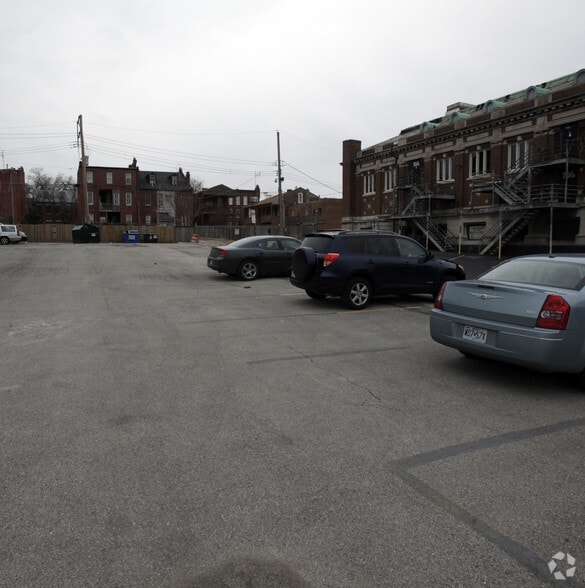 Soulard Properties portefeuille de 3 biens à vendre sur LoopNet.fr - Photo principale – Image 2 sur 4