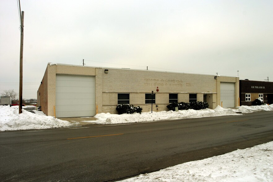 2300 17th Ave, Franklin Park, IL à vendre - Photo de l’immeuble – Image 2 sur 3