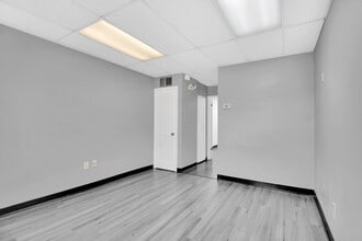 550 Balmoral Cir N, Jacksonville, FL à louer Photo intérieure– Image 2 sur 4
