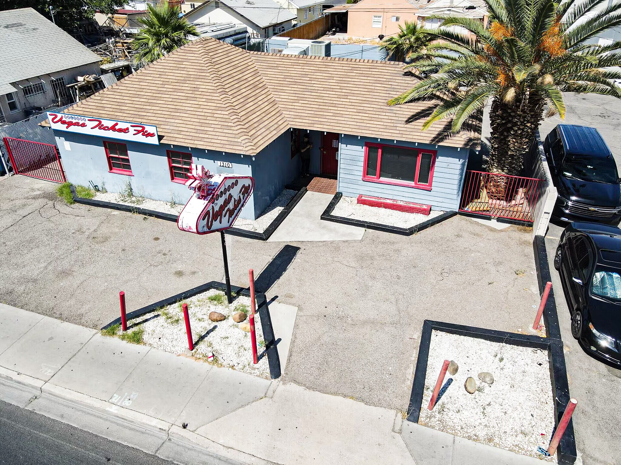 1310 S Maryland Pky, Las Vegas, NV à vendre Photo de l’immeuble– Image 1 sur 11