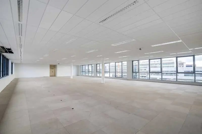 53 Rue Du Port, Nanterre à louer Photo de l’immeuble– Image 1 sur 1