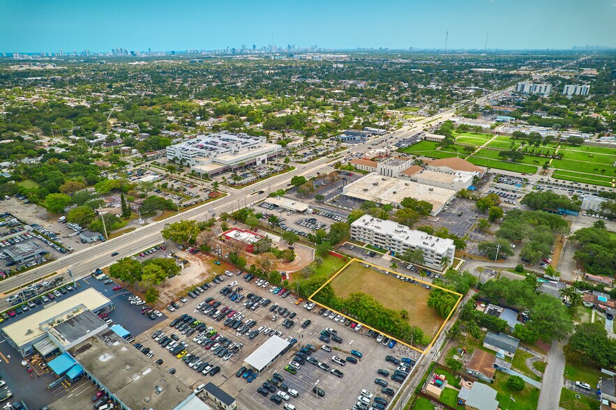 0 61st Avenue Ave, Hollywood, FL à vendre - Photo de l’immeuble – Image 3 sur 5