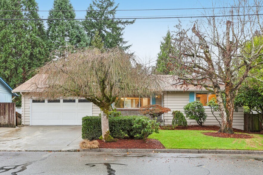 5733 155th Ave NE, Redmond, WA à vendre - Photo de l’immeuble – Image 3 sur 37
