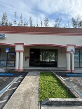 8901-9131 Pembroke Rd, Hollywood, FL à louer Photo de l’immeuble– Image 2 sur 3