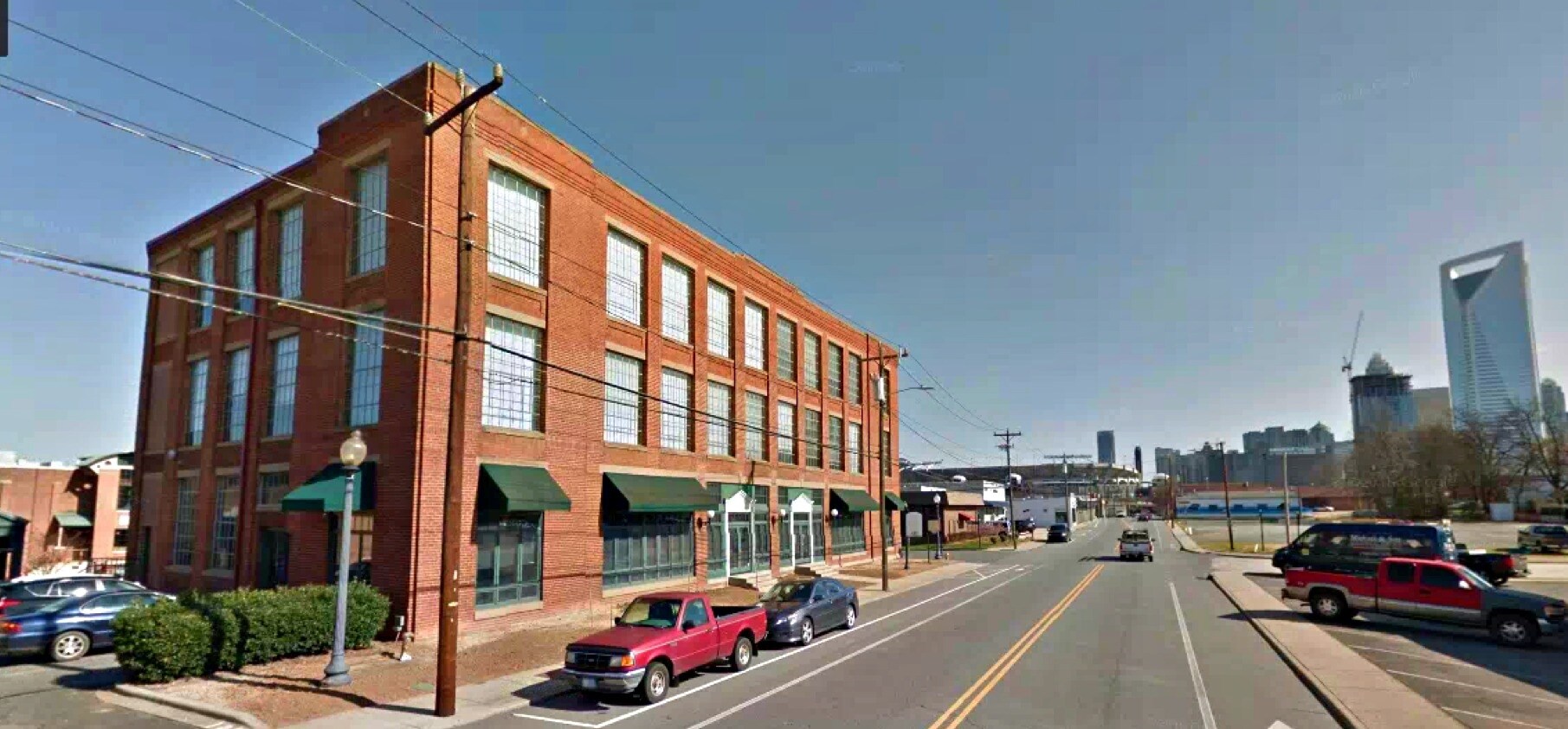 1300 S Mint St, Charlotte, NC à louer Photo de l’immeuble– Image 1 sur 10