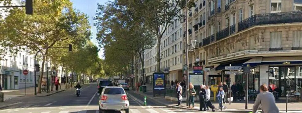 Local commercial dans Paris à louer - Photo de l’immeuble – Image 2 sur 2