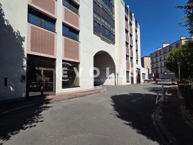 Plus de détails pour 42-48 Rue Denis Papin, Ivry-sur-Seine - Bureau à louer