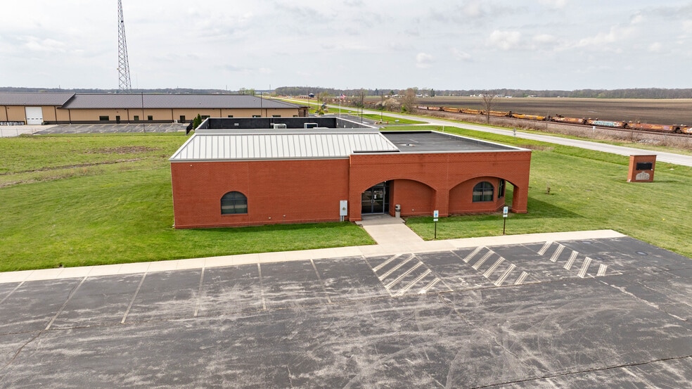 18400 Shipman Rd, Carlinville, IL à vendre - Photo intérieure – Image 2 sur 48