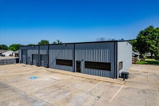 Plus de détails pour 821 E 141st St, Glenpool, OK - Local commercial à vendre