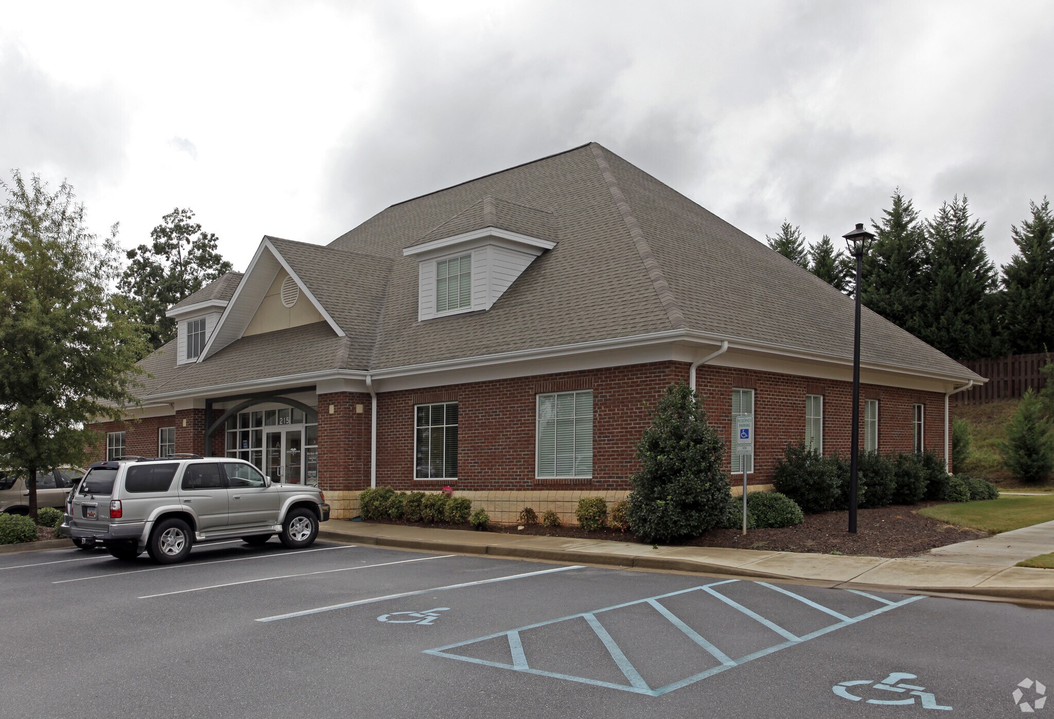215 Batesville Rd, Simpsonville, SC à louer Photo principale– Image 1 sur 4