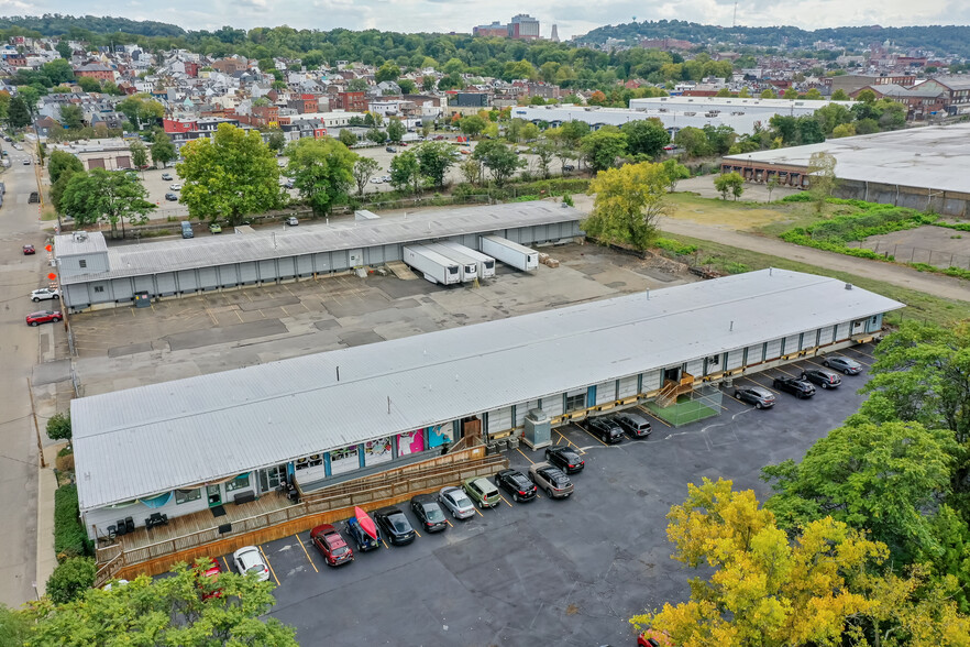 12-28 McCandless Ave, Pittsburgh, PA à louer - Photo de l’immeuble – Image 2 sur 22