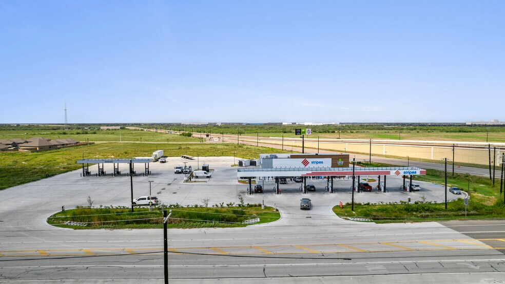 12475 Highway 188, Sinton, TX à vendre - Photo de l’immeuble – Image 2 sur 6