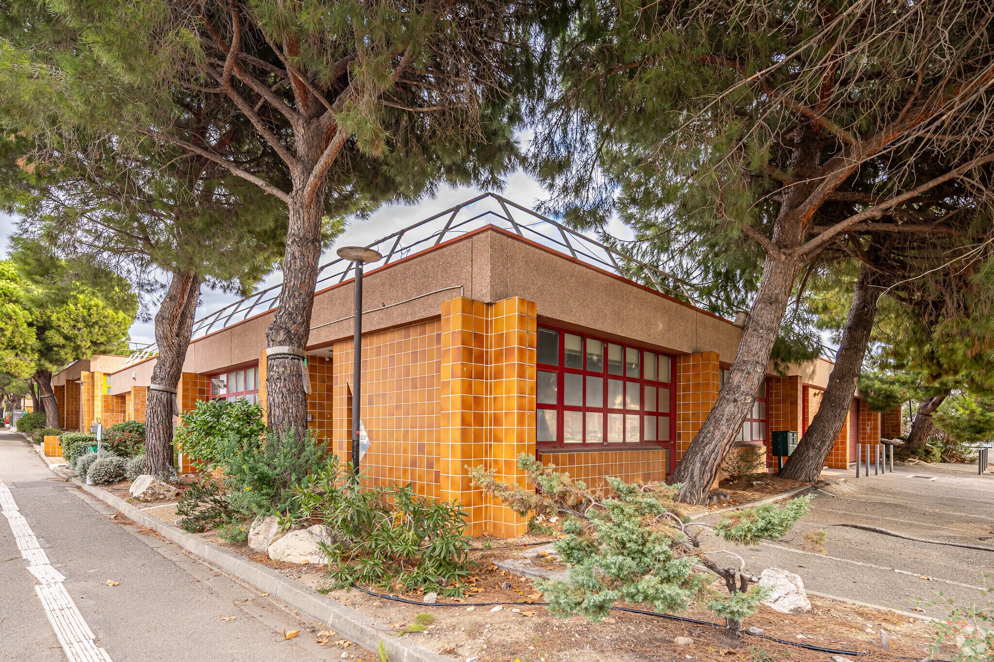 35 Boulevard Capitaine Gèze, Marseille à louer Photo principale– Image 1 sur 3