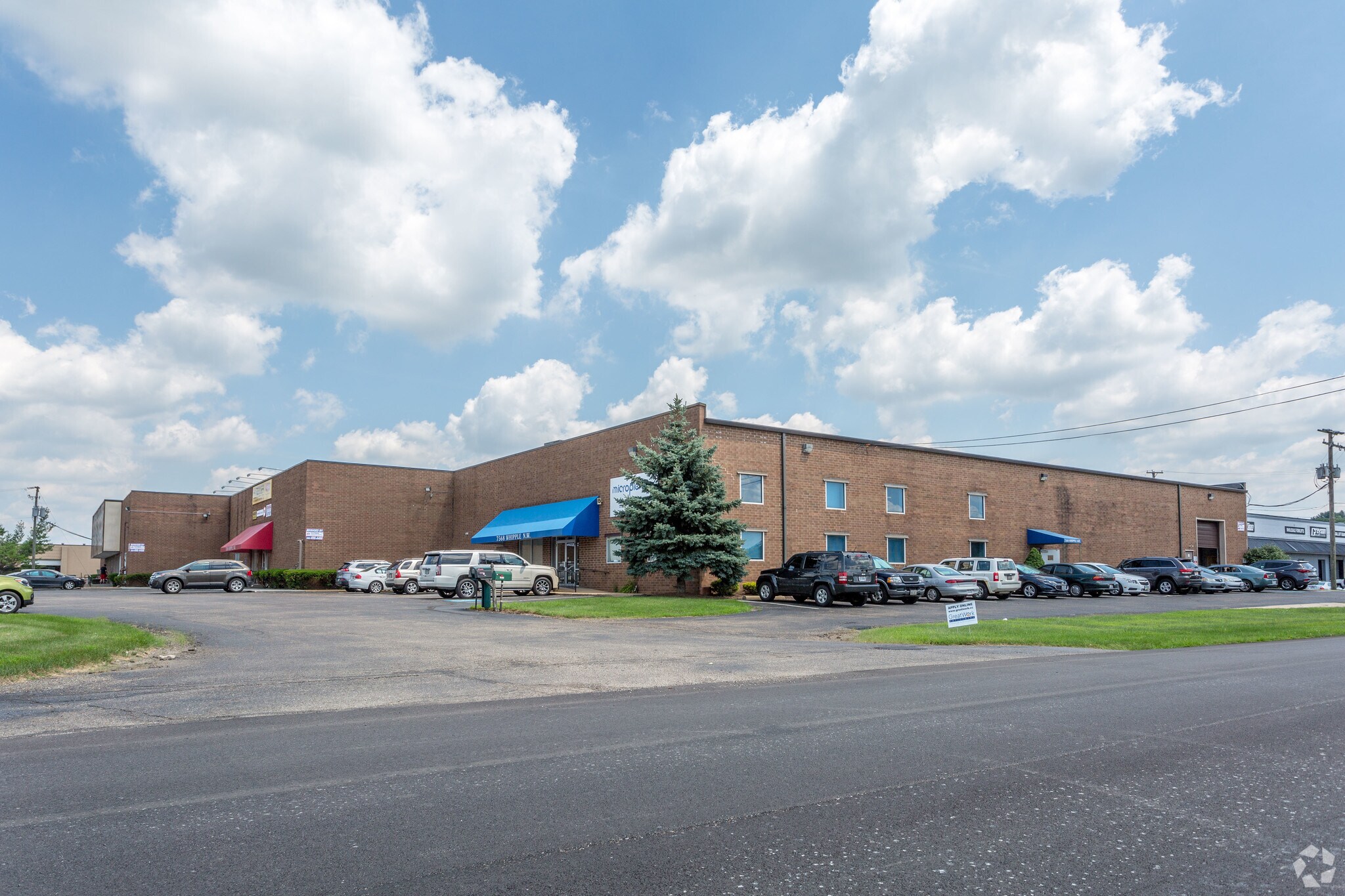 7568-7584 Whipple Ave NW, Canton, OH à vendre Photo principale– Image 1 sur 17