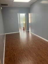 12701 S John Young Pky, Orlando, FL à louer Photo de l’immeuble– Image 2 sur 6