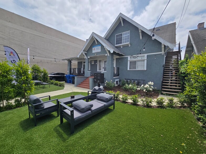 1418 W 28th St, Los Angeles, CA à vendre - Photo de l’immeuble – Image 2 sur 9