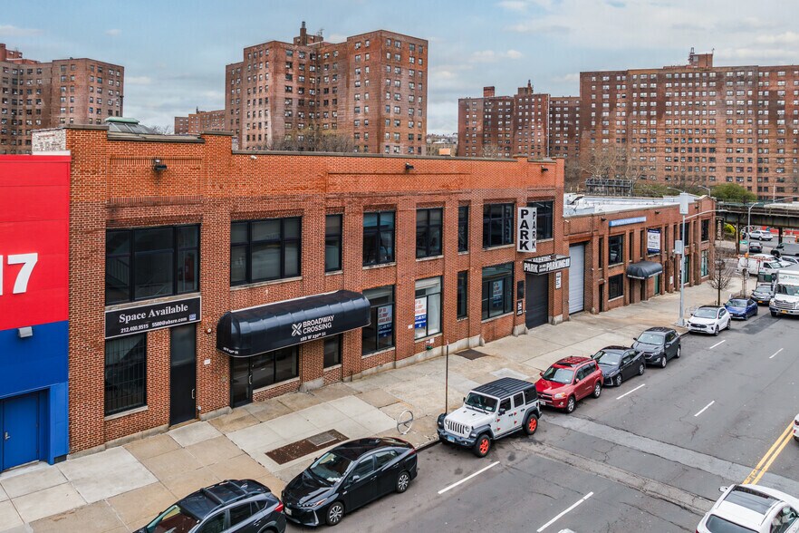 188 W 230th St, Bronx, NY à vendre - Photo de l’immeuble – Image 3 sur 8
