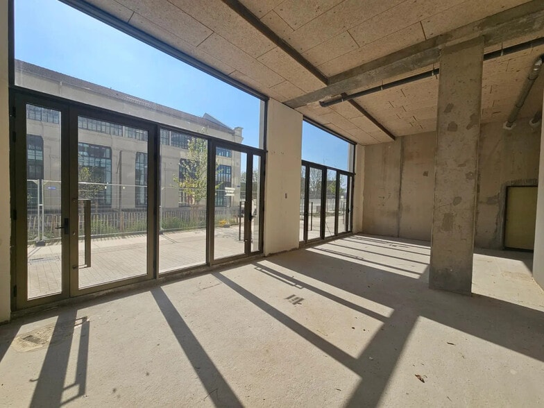 50 Allée De Seine, Saint-Denis à louer - Photo de l’immeuble – Image 1 sur 26