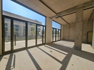 Plus de détails pour 50 Allée De Seine, Saint-Denis - Local commercial à louer