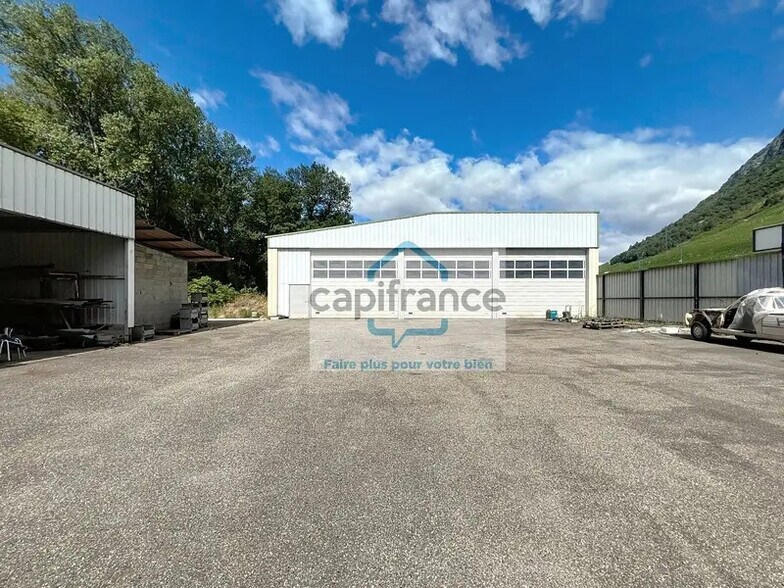 Bureau dans Montmélian à louer - Photo de l’immeuble – Image 1 sur 6