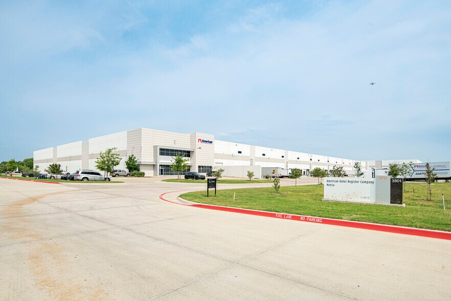 3801 S 20th Ave, Dfw Airport, TX à louer - Photo de l’immeuble – Image 1 sur 10
