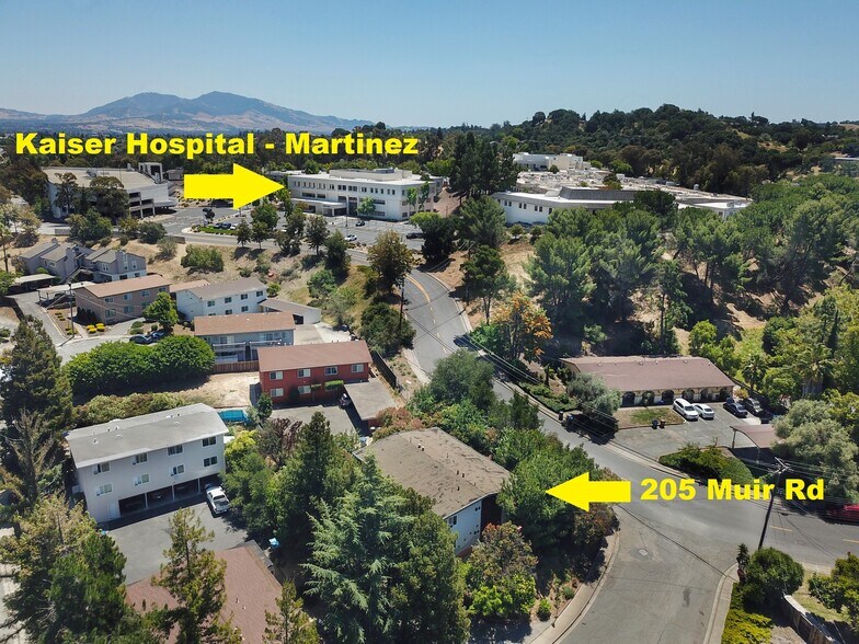 205 Muir Rd, Martinez, CA à vendre - Photo de l’immeuble – Image 3 sur 26