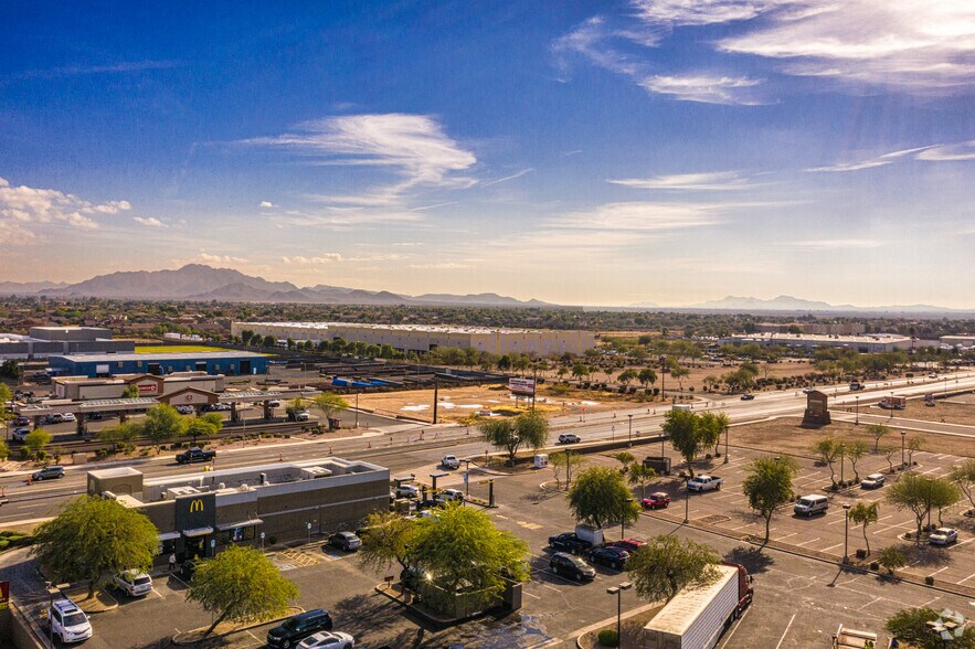 Arizona Ave And Riggs Rd, Chandler, AZ à louer - Photo de l’immeuble – Image 1 sur 9