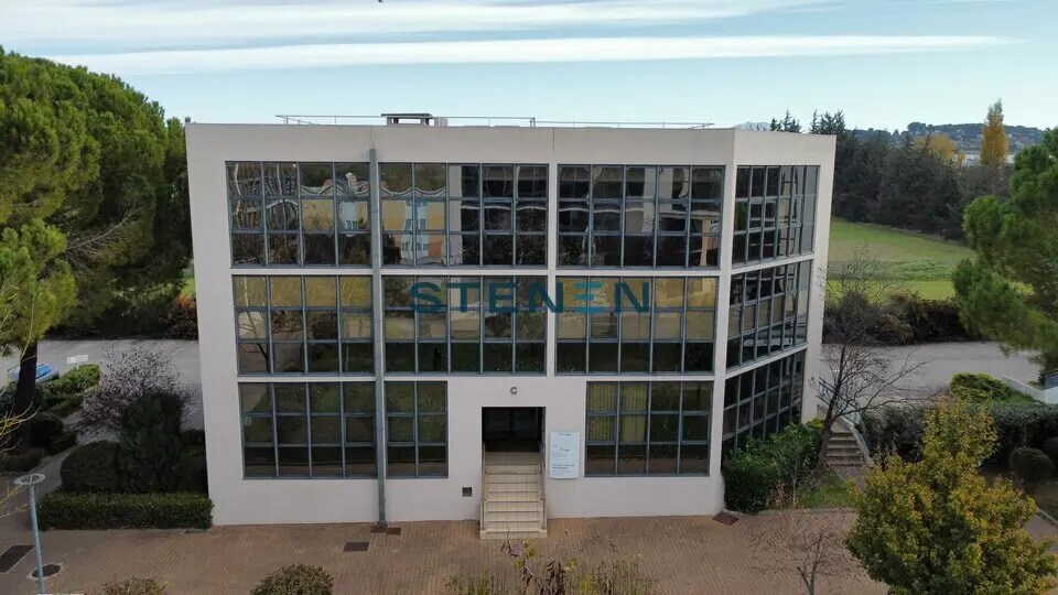 Bureau dans Aix-en-Provence à vendre - Photo de l’immeuble – Image 1 sur 11