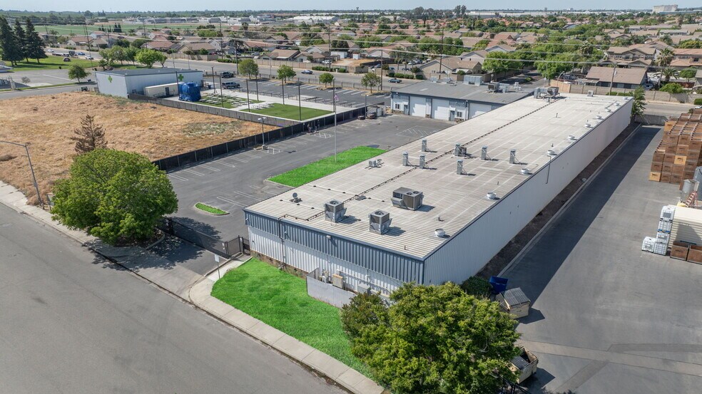 4111 Brew Master Dr, Ceres, CA à vendre - Photo de l’immeuble – Image 3 sur 34