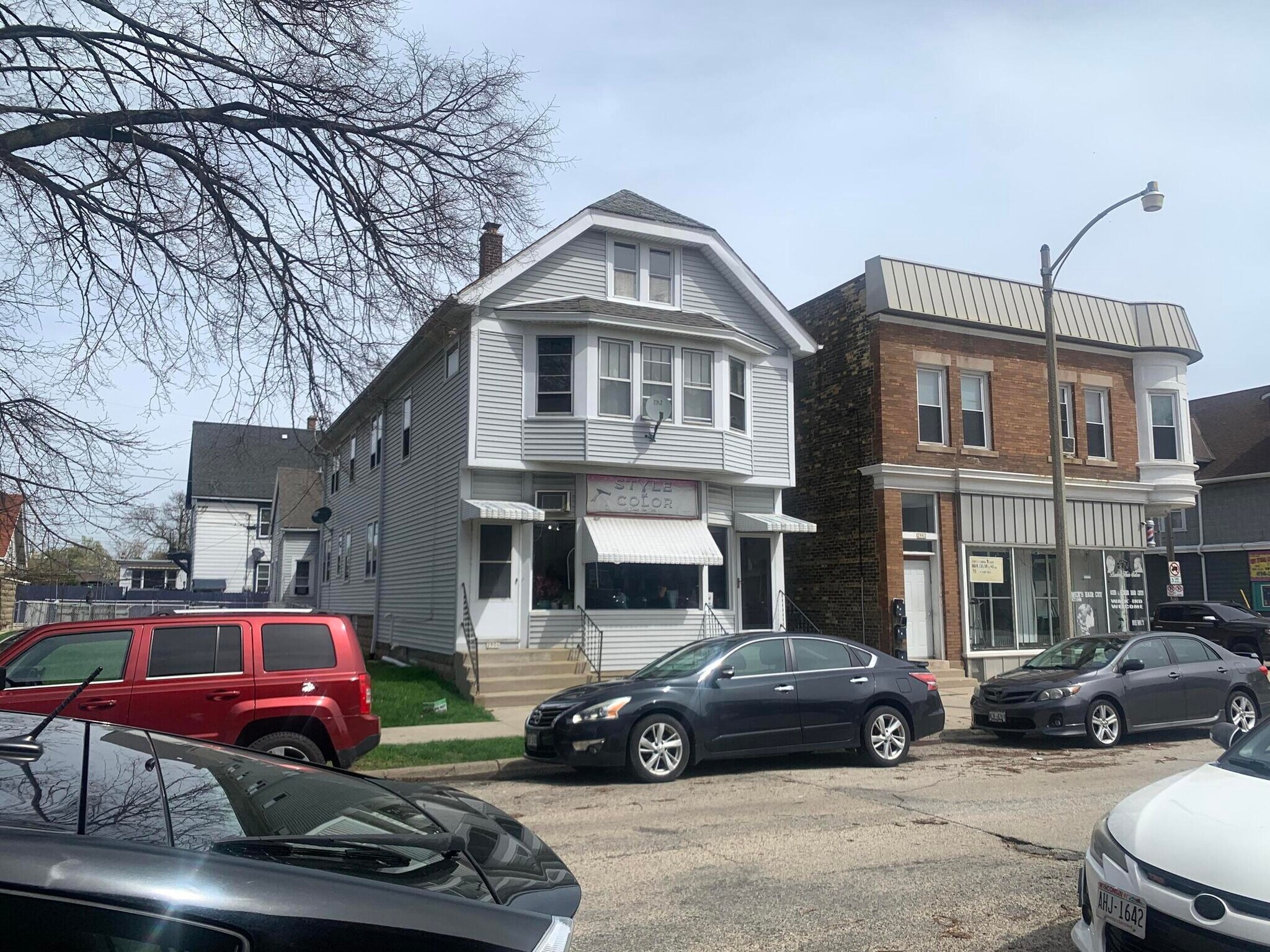 2904 W Arthur Ave, Milwaukee, WI à vendre Photo de l’immeuble– Image 1 sur 17